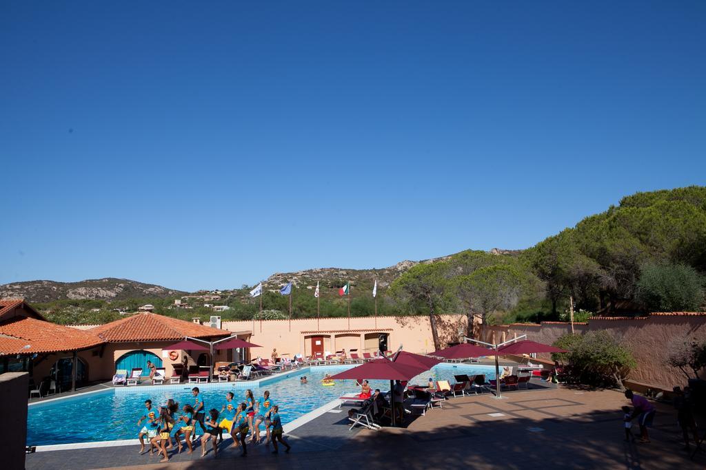 Club Esse Cala Bitta Baja Sardinia Exterior foto