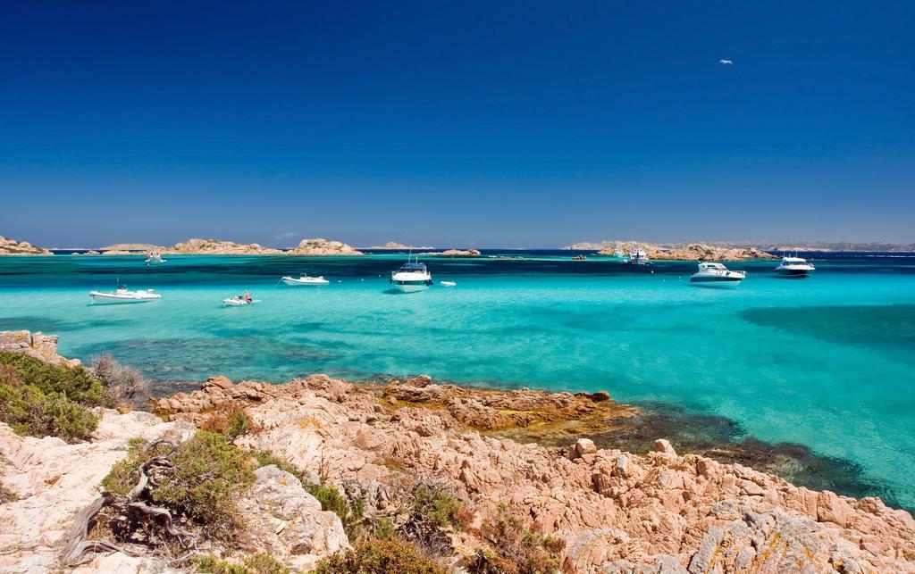 Club Esse Cala Bitta Baja Sardinia Exterior foto